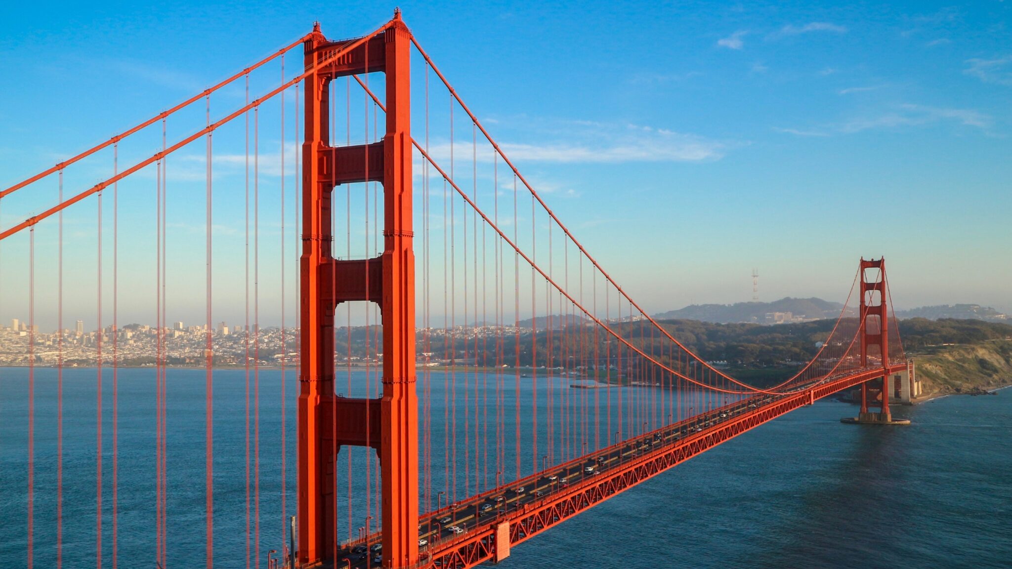 El puente Golden Gate sobre la bahía de San Francisco